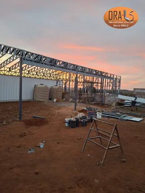 Kommersiële projek 02: projekfoto 17 met 'n ORALS-verskafte struktuurstelsel en materiale