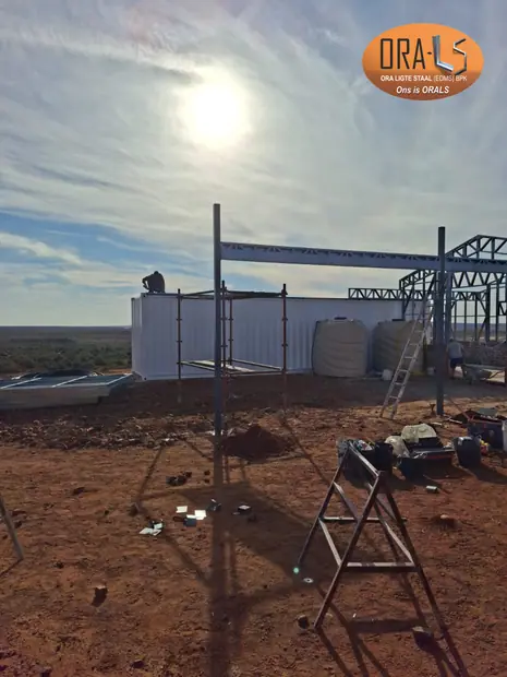 Kommersiële projek 02: projekfoto 20 met 'n ORALS-verskafte struktuurstelsel en materiale