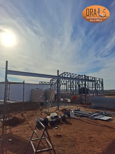Kommersiële projek 02: projekfoto 22 met 'n ORALS-verskafte struktuurstelsel en materiale