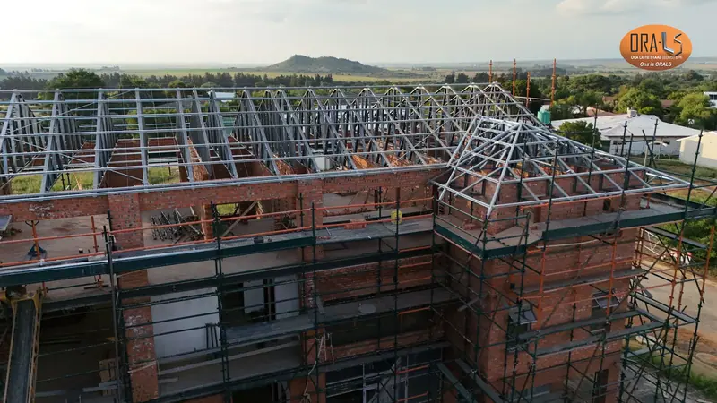Vlagskipprojek 04: projekfoto 9 met 'n ORALS-verskafte struktuurstelsel en materiale