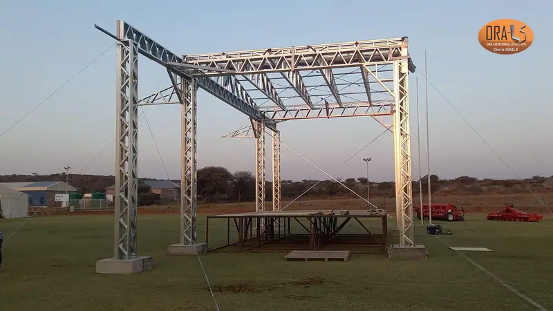 Stage event using ORALS-supplied structural systems and materials